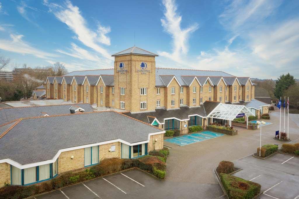 Doubletree By Hilton London Elstree Borehamwood Exterior foto