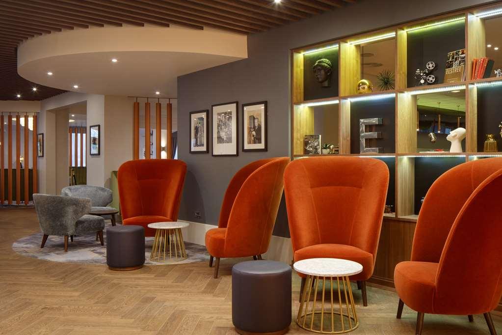 Doubletree By Hilton London Elstree Borehamwood Interior foto